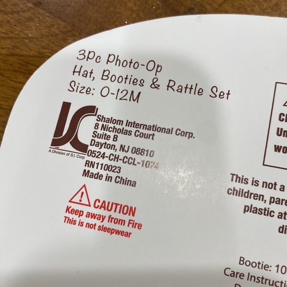 COPY - NWT. So’Dorable, infants’ size 0-12 months, 3 piece, hat/bootie/rattle … - Picture 13 of 15